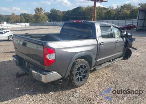 2017 Toyota Tundra Sr5 5.7L V8 z USA, uszkodzony, nr VIN 5TFDW5F16HX664609